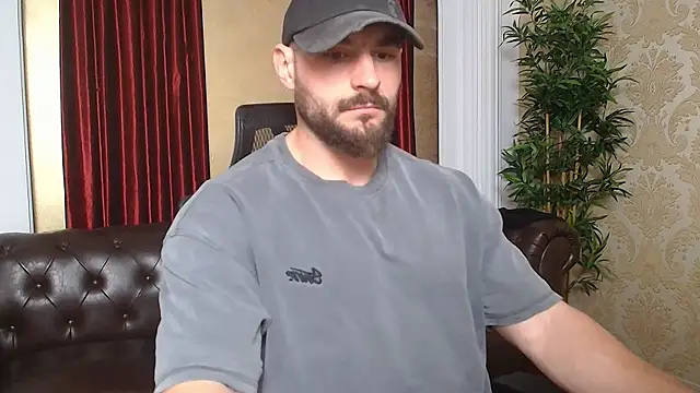 Snapshot of AdamJamesonn chatting on March 20, 2025, 5:35 am AdamJamesonn online show from March 20, 2025, 5:35 am