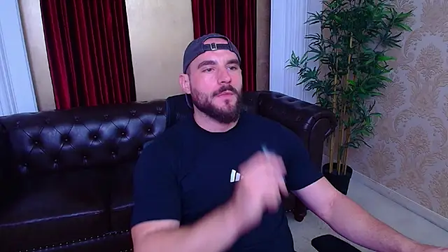 Snapshot of AdamJamesonn chatting on September 23, 2025, 5:21 am AdamJamesonn online show from September 23, 2025, 5:21 am