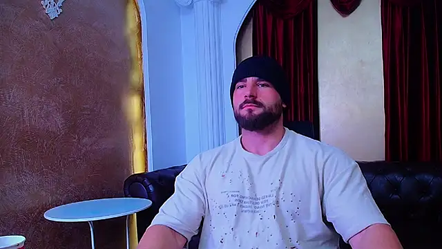 Snapshot of AdamJamesonn chatting on October 18, 2025, 4:26 am AdamJamesonn online show from October 18, 2025, 4:26 am