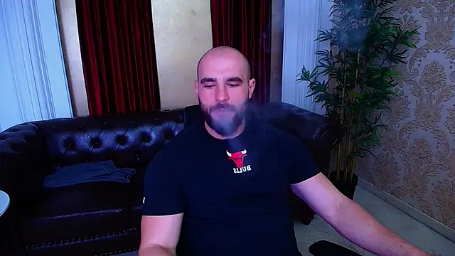 Snapshot of AdamJamesonn chatting on October 24, 2025, 4:53 am AdamJamesonn online show from October 24, 2025, 4:53 am