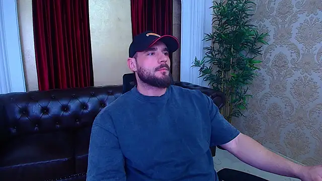 Snapshot of AdamJamesonn chatting on November 8, 2025, 5:29 am AdamJamesonn online show from November 8, 2025, 5:29 am