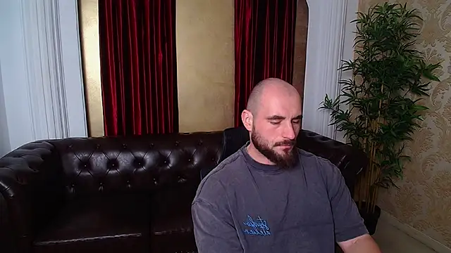 Snapshot of AdamJamesonn chatting on December 16, 2025, 7:24 am AdamJamesonn online show from December 16, 2025, 7:24 am