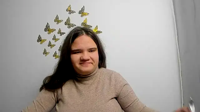 AdeleCruz online show from January 22, 2025, 4:23 pm