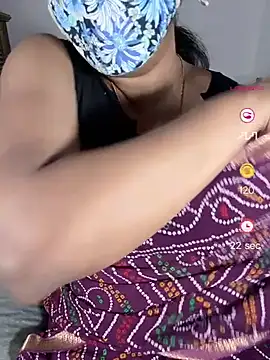 ArathyNambyarMallu online show from April 24, 2026, 8:28 am