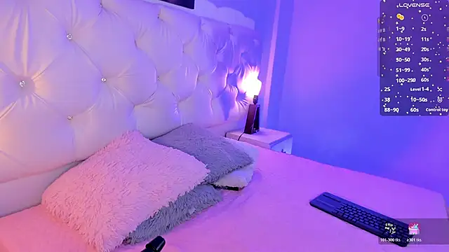 kathy bakerr online show from November 9, 2025, 1:31 pm