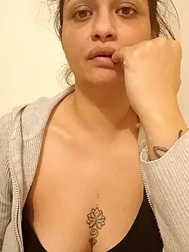 Snapshot of rosse26830 chatting on January 12, 2026, 8:36 pm rosse26830 online show from January 12, 2026, 8:36 pm