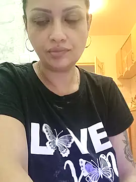 rosse26830 online show from May 11, 2026, 7:44 pm