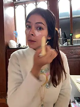 Aleska Miami online show from March 19, 2026, 1:59 pm