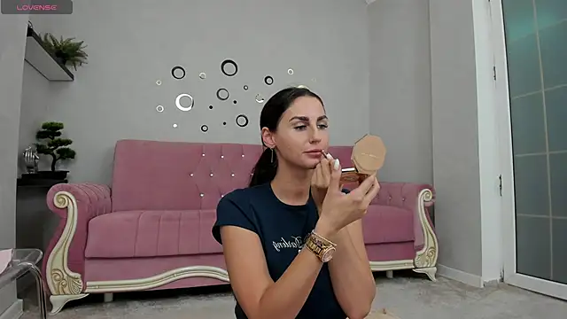 Snapshot of BelovedKhloee chatting on September 11, 2025, 7:58 pm BelovedKhloee online show from September 11, 2025, 7:58 pm