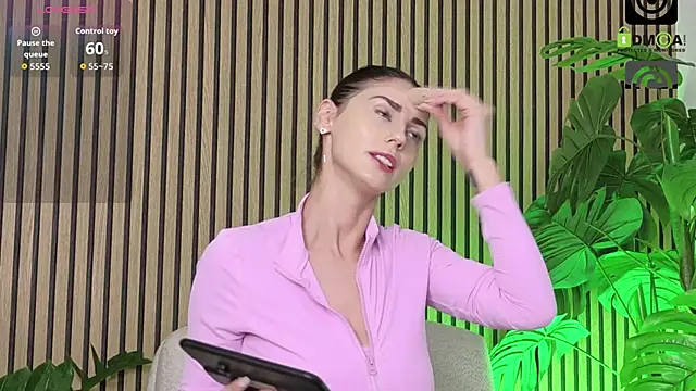 BelovedKhloee online show from March 26, 2026, 7:30 pm