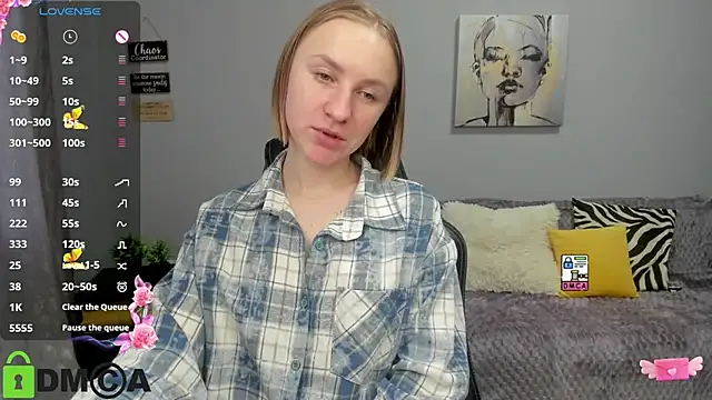 Snapshot of BeautyBlondy chatting on April 23, 2026, 12:29 pm BeautyBlondy online show from April 23, 2026, 12:29 pm