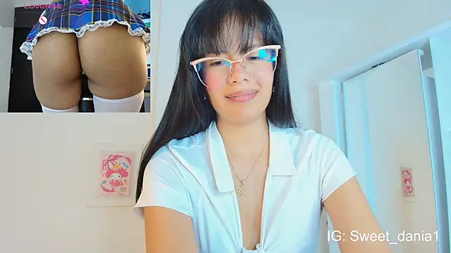 sweet dania  online show from March 14, 2025, 5:05 am