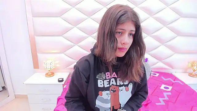 MiaQueen021 online show from March 14, 2025, 12:29 pm