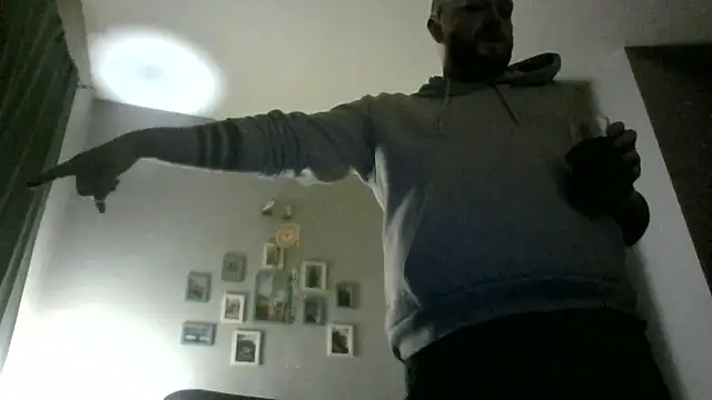 Snapshot of GaySexxPL chatting on April 3, 2026, 8:07 pm GaySexxPL online show from April 3, 2026, 8:07 pm