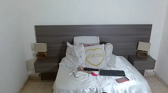 Snapshot of RAICHELLCOOPER1 chatting on February 10, 2025, 10:51 pm RAICHELLCOOPER1 online show from February 10, 2025, 10:51 pm