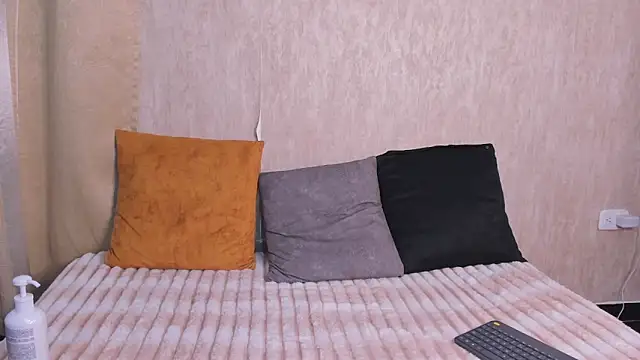 StefanyRousse online show from March 6, 2026, 12:01 pm