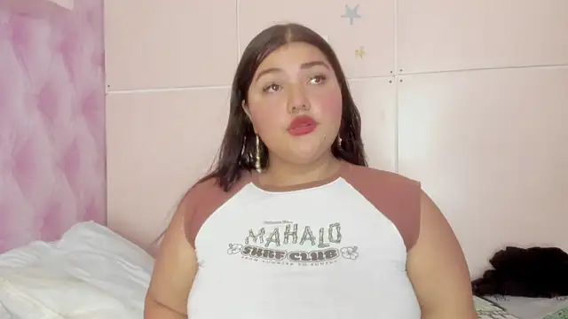 TaniaBellini online show from March 4, 2025, 11:51 am