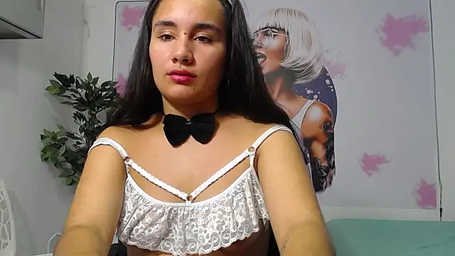 Snapshot of Maylin_horny19 chatting on April 21, 2026, 1:42 am Maylin horny19 online show from April 21, 2026, 1:42 am
