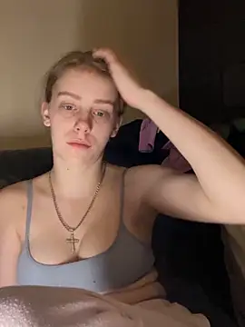 VioletxBlue online show from April 12, 2026, 12:04 am