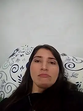 Snapshot of RubiSharqui_ chatting on April 18, 2026, 1:04 pm RubiSharqui online show from April 18, 2026, 1:04 pm
