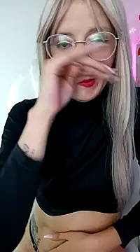 Snapshot of SussanHottye1_ chatting on February 8, 2025, 1:33 pm SussanHottye1 online show from February 8, 2025, 1:33 pm