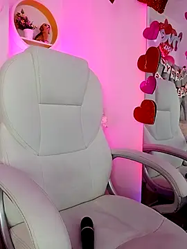 Snapshot of SussanHottye1_ chatting on February 15, 2025, 4:34 pm SussanHottye1 online show from February 15, 2025, 4:34 pm