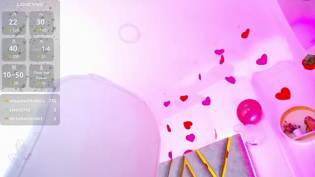 Snapshot of SussanHottye1_ chatting on February 25, 2025, 1:06 pm SussanHottye1 online show from February 25, 2025, 1:06 pm