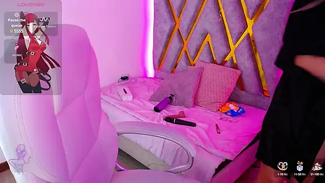 Snapshot of SussanHottye1_ chatting on March 5, 2025, 2:12 pm SussanHottye1 online show from March 5, 2025, 2:12 pm