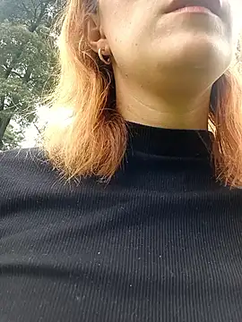 Snapshot of SussanHottye1_ chatting on March 7, 2025, 3:28 pm SussanHottye1 online show from March 7, 2025, 3:28 pm