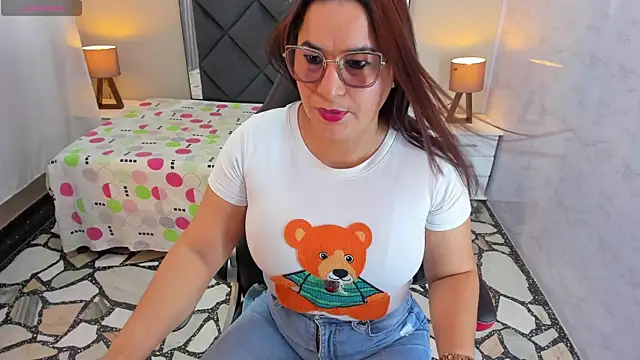 Snapshot of CamyMature chatting on January 27, 2025, 6:09 pm CamyMature online show from January 27, 2025, 6:09 pm