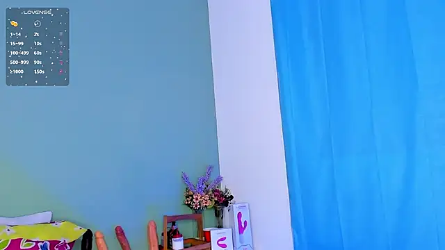 LovelyNickii online show from February 10, 2025, 12:39 pm