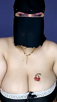 Snapshot of shosho500500 chatting on November 7, 2025, 10:21 pm shosho500500 online show from November 7, 2025, 10:21 pm