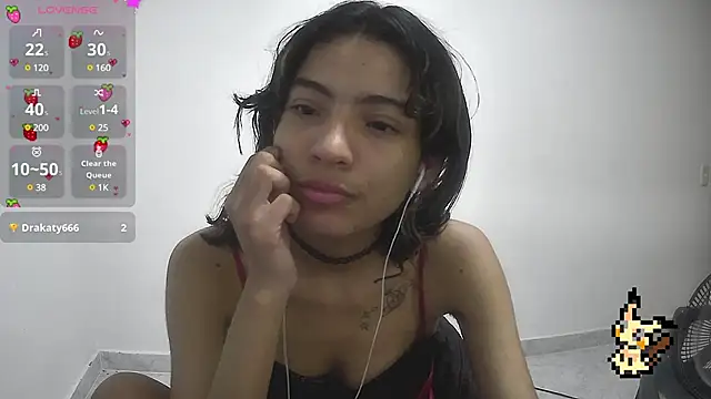 Lovelyamyy online show from February 13, 2025, 2:09 pm