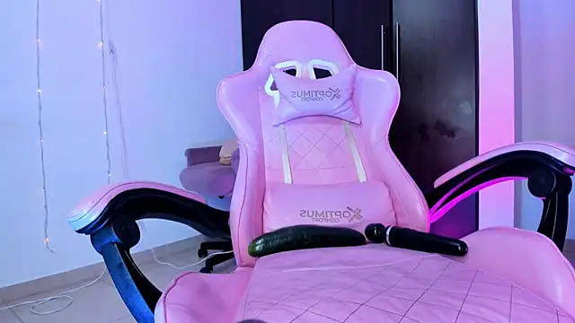 Sophie Heart online show from February 6, 2025, 11:10 am