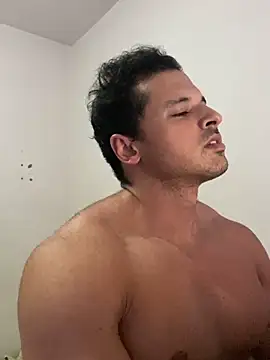 Snapshot of Lucasfit24 chatting on February 9, 2025, 12:28 am Lucasfit24 online show from February 9, 2025, 12:28 am