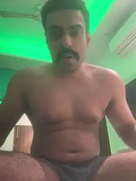 vaibhavchugh38 online show from January 13, 2025, 9:20 pm