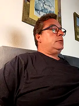 MountJohnXL online show from January 28, 2025, 12:26 am