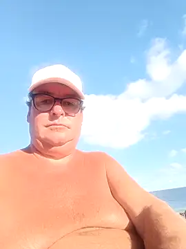 MountJohnXL online show from March 3, 2025, 5:18 pm