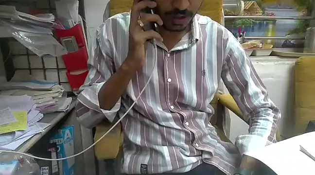 Snapshot of cute_modell chatting on February 7, 2025, 1:53 pm cute modell online show from February 7, 2025, 1:53 pm