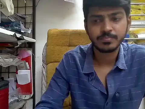 Snapshot of cute_modell chatting on November 10, 2025, 12:04 pm cute modell online show from November 10, 2025, 12:04 pm