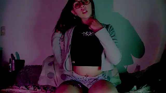 w4xxita online show from May 22, 2026, 3:13 am