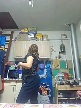 Snapshot of Jyleta chatting on October 2, 2025, 8:38 pm Jyleta online show from October 2, 2025, 8:38 pm