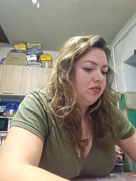 Snapshot of Jyleta chatting on October 5, 2025, 2:59 pm Jyleta online show from October 5, 2025, 2:59 pm