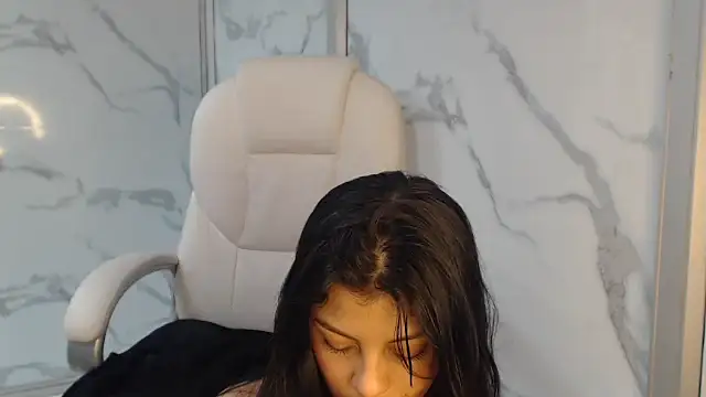 Snapshot of Salmaportman69 chatting on February 22, 2025, 7:56 am Salmaportman69 online show from February 22, 2025, 7:56 am