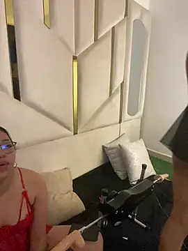 Snapshot of Salmaportman69 chatting on March 17, 2025, 4:40 am Salmaportman69 online show from March 17, 2025, 4:40 am