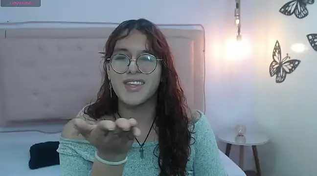 kathepickmanx online show from March 11, 2025, 3:26 am