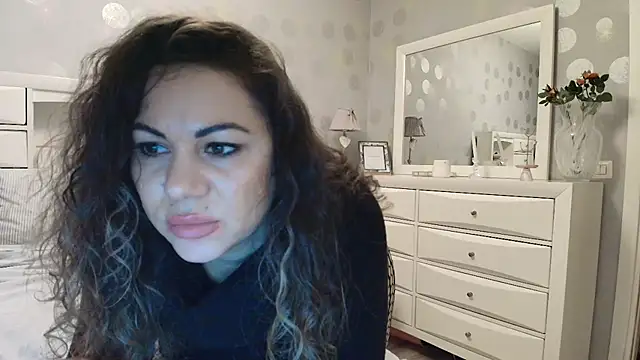 Snapshot of VixenVibesX chatting on March 13, 2025, 5:50 pm VixenVibesX online show from March 13, 2025, 5:50 pm