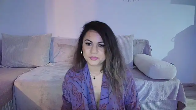 Snapshot of VixenVibesX chatting on March 13, 2025, 8:54 pm VixenVibesX online show from March 13, 2025, 8:54 pm