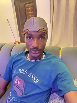 Snapshot of MylesBbc23 chatting on March 19, 2025, 3:52 am MylesBbc23 online show from March 19, 2025, 3:52 am