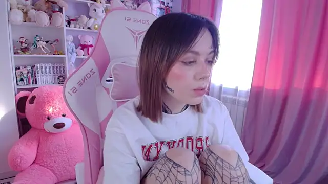 Catharsisi online show from March 21, 2025, 3:02 pm